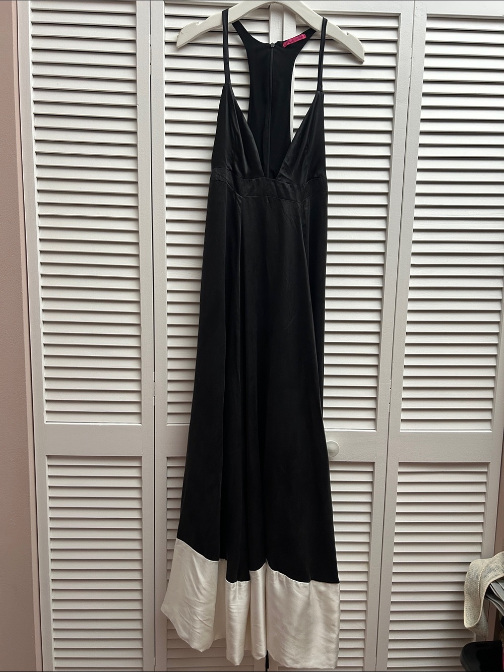 Delilah Johnson Silk Color Block white hem Maxi Deep V-neck Dress size S